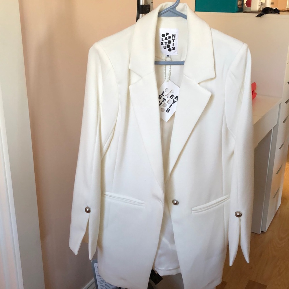white blazer size m nwt